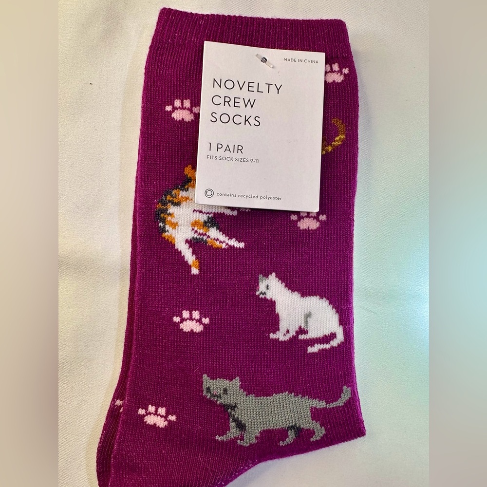 NEW Novelty Cat Print Socks NEW WITH TAGS